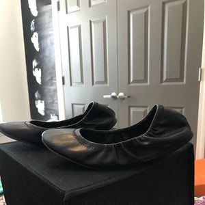 Black Scrunched Ballet Flats